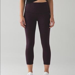 Lululemon Plum Wunder Under Crops
